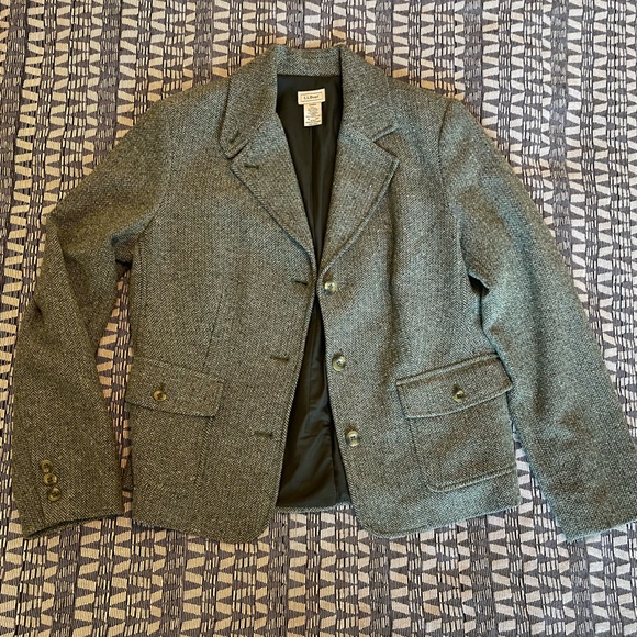 Ll Bean Wool & Silk Blend Green Herringbone Blazer - Picture 3 of 10